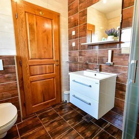Apartmán Flora House Rastovača Exteriér fotografie