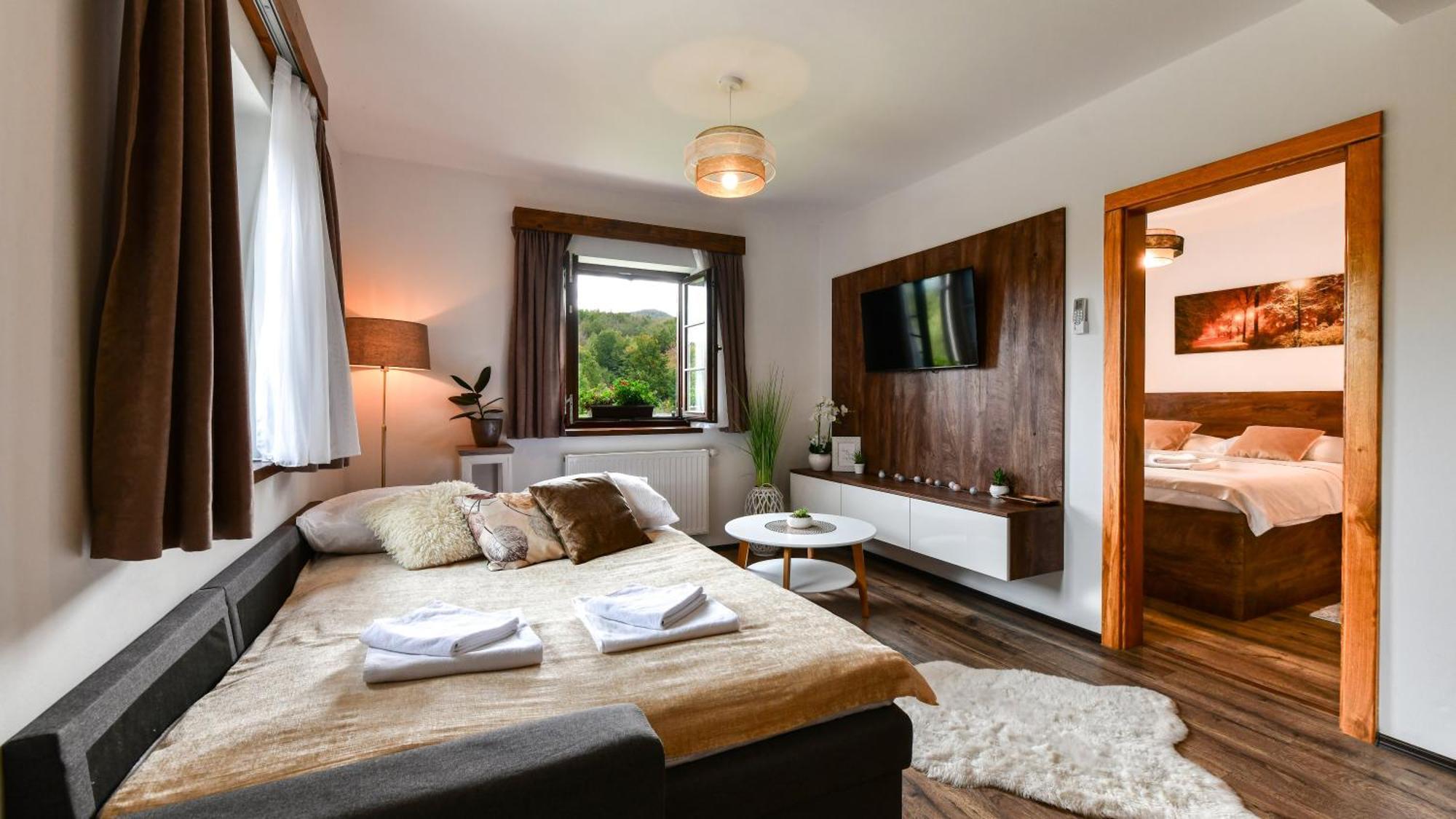 Flora House Apartment