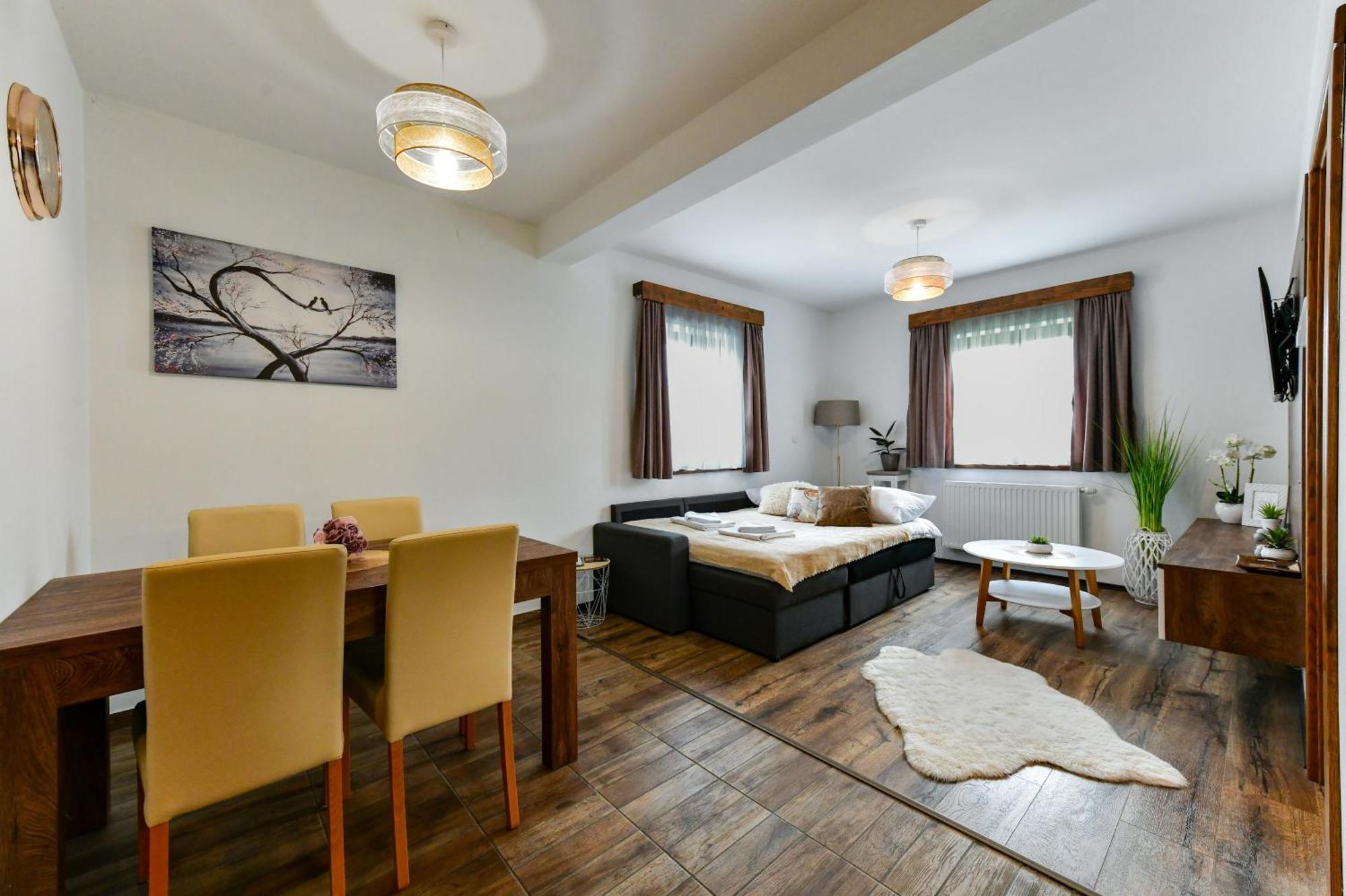 Flora House Apartma *